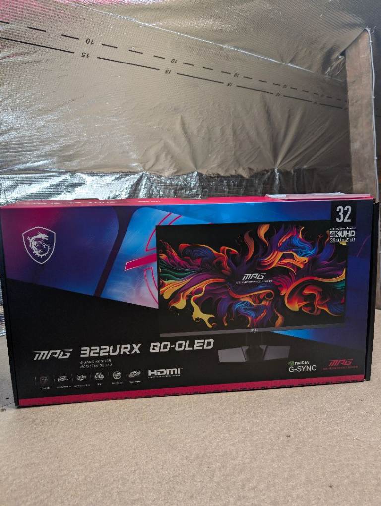 MSI MPG 322URX