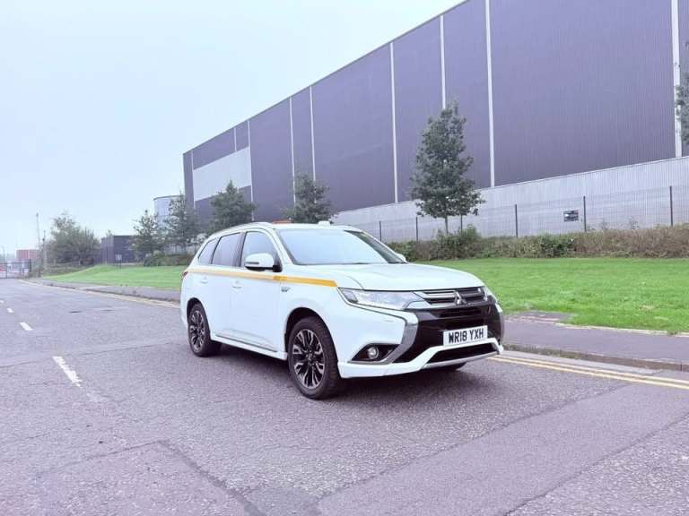 2018 Mitsubishi Outlander 2.0 PHEV 3h Commercial Auto, 117K, Hybrid, UK DELIVERY AVAILABLE PANEL ...