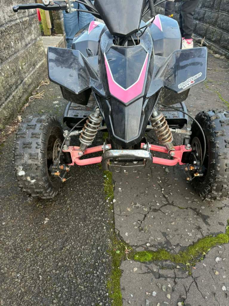 50cc quad, lovely condition £100 need gone asap
