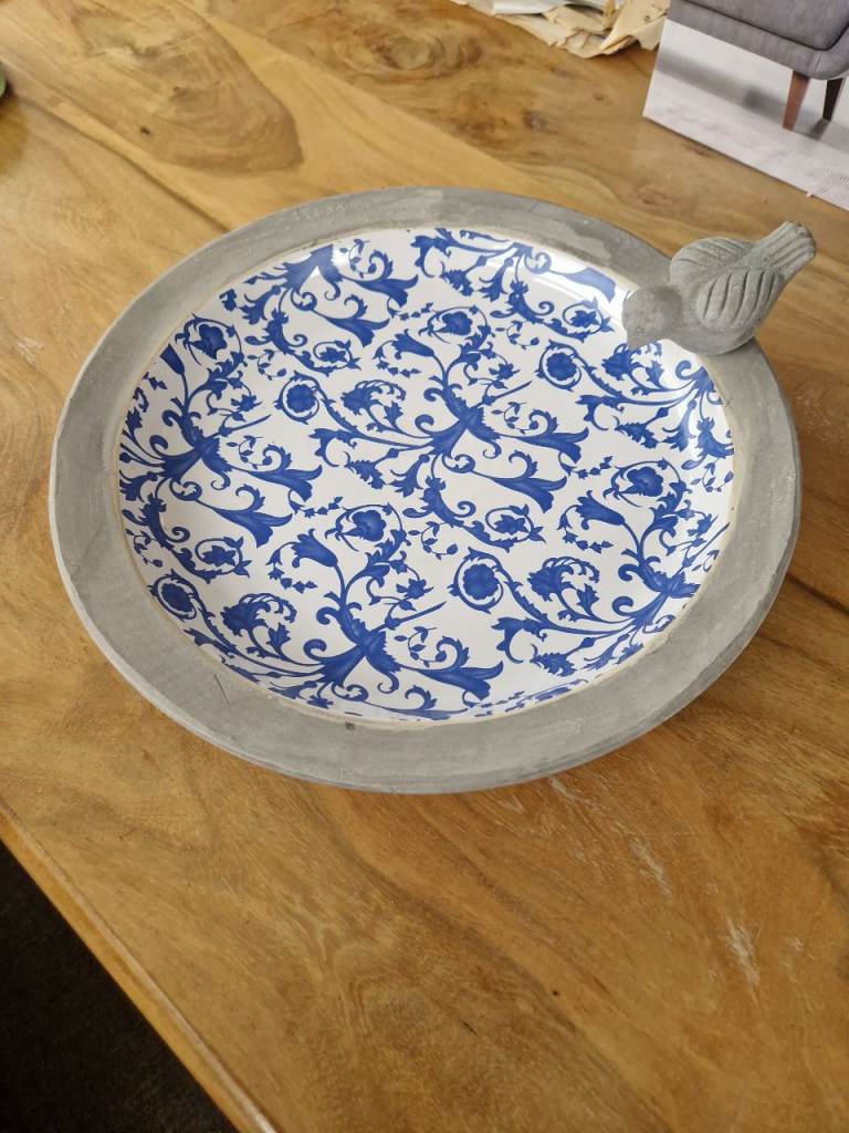 Maisonica blue & white bird bath