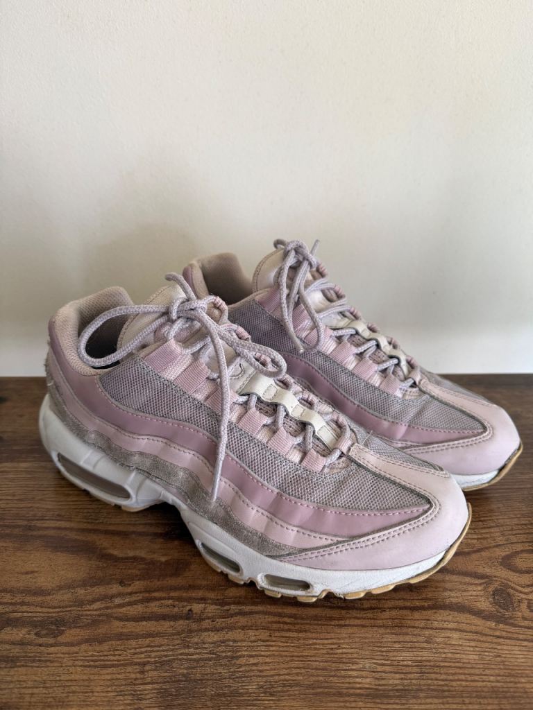 Nike Airmax 95 rose trainers size 6