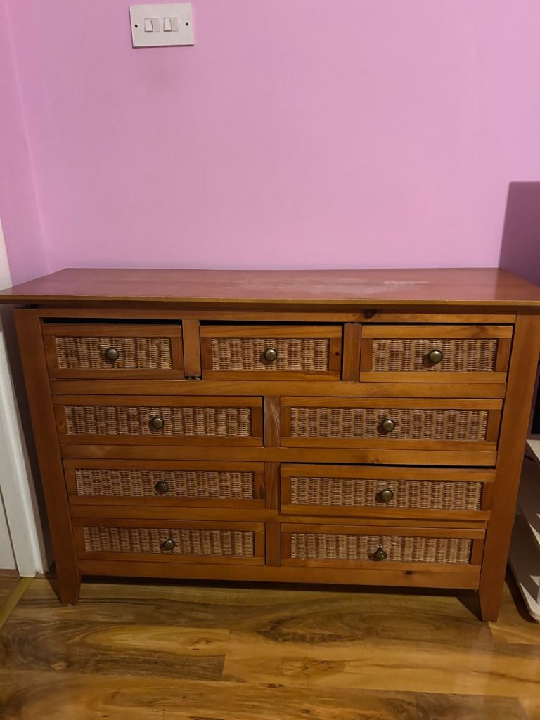 Wardrobe 