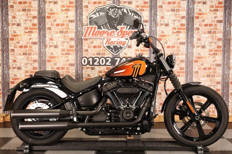 2024 HARLEY DAVIDSON FXBBS STREET BOB 114 - ONLY 1,088 MILES - VIVID BLACK