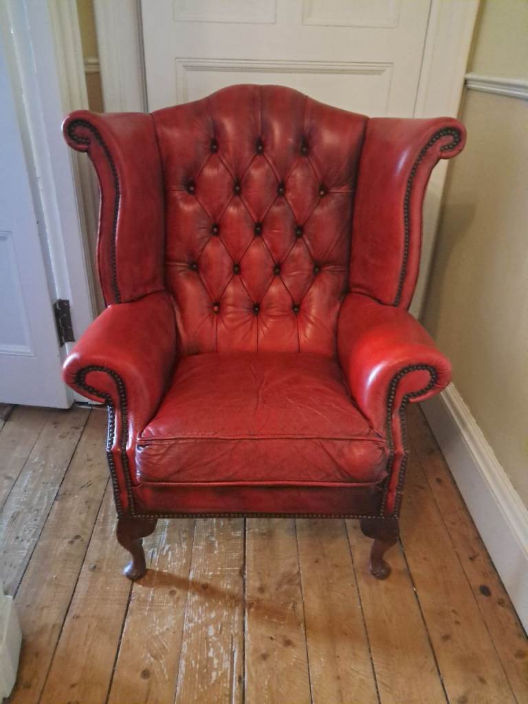 image for Statement vintage maroon leather Chesterfield chair **fixed price**
