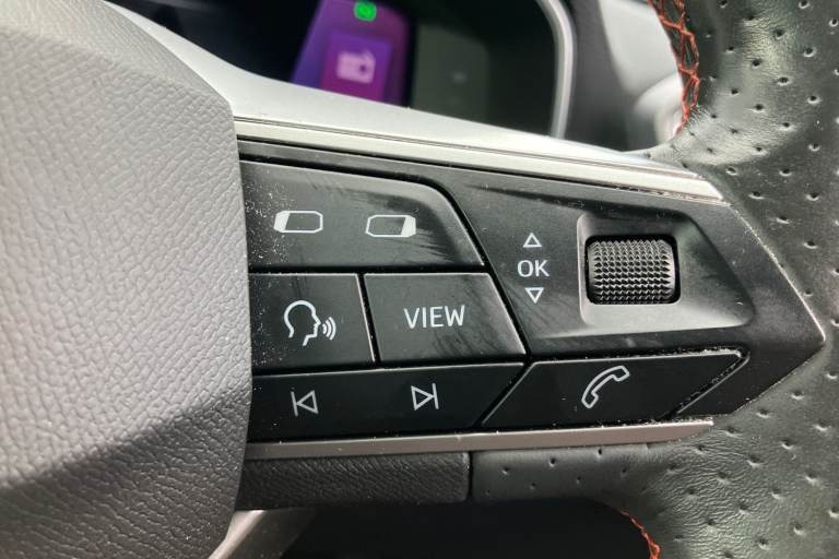 2021 SEAT Leon 1.5 eTSI 150 FR 5dr DSG Estate PETROL Automatic