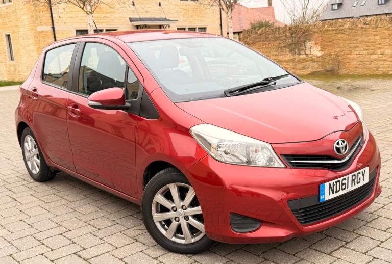 2012 Toyota Yaris 1.33 VVT-i TR 5dr HATCHBACK Petrol Manual