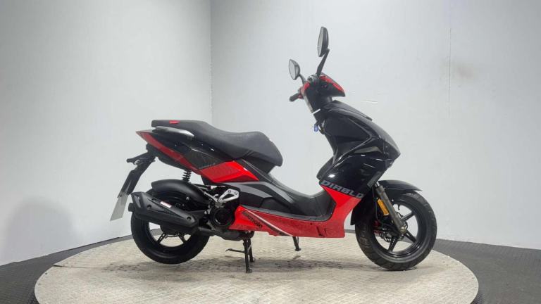Lexmoto Diablo 2025 NEW MODEL 214 MILES 1 OWNER 50CC LEARNER SCOOTER BIKE