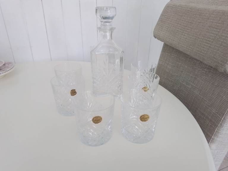 Glass Decanter with 6 Matching Whisky Glasses By Cristal D'Arques 