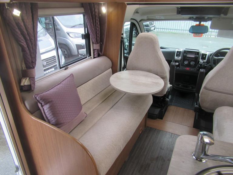 Auto Trail Tracker FB