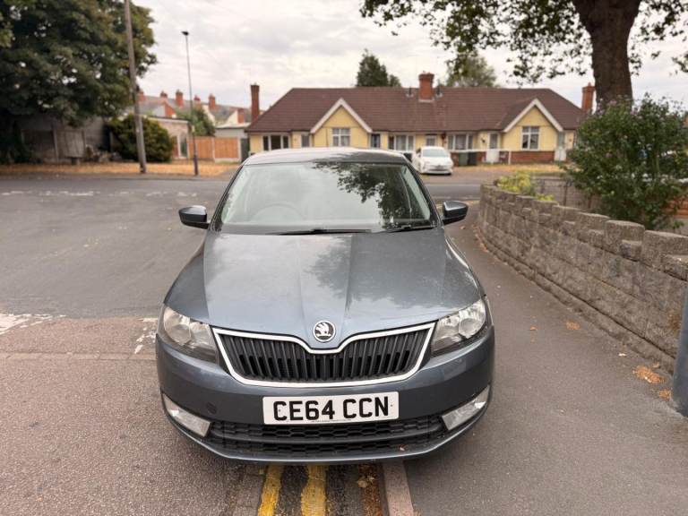 Skoda, RAPID, Hatchback, 2014, Manual, 1598 (cc), 5 doors
