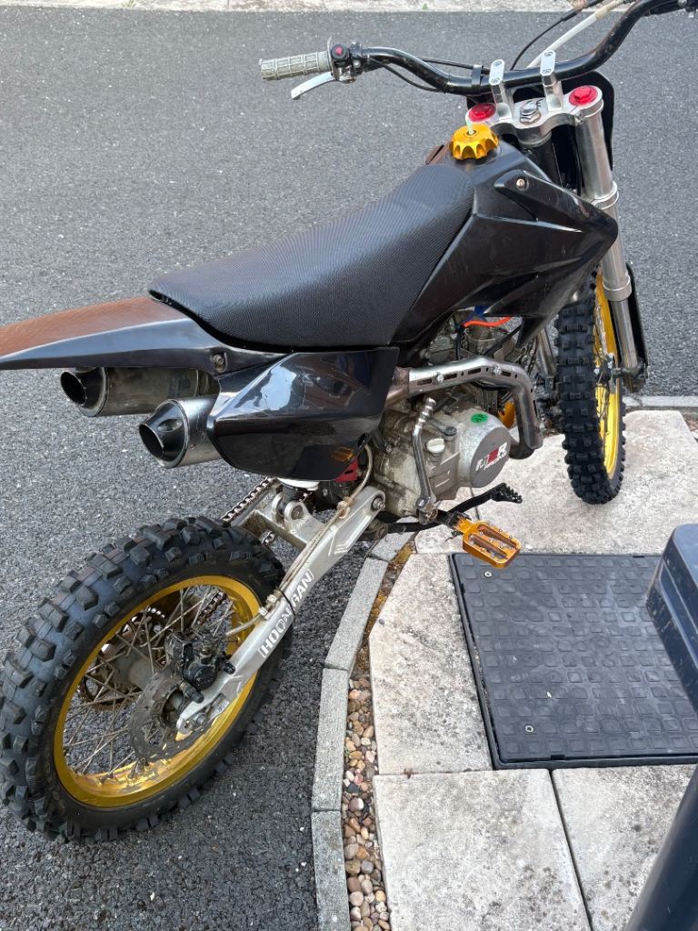 M2R custom 140 cc 