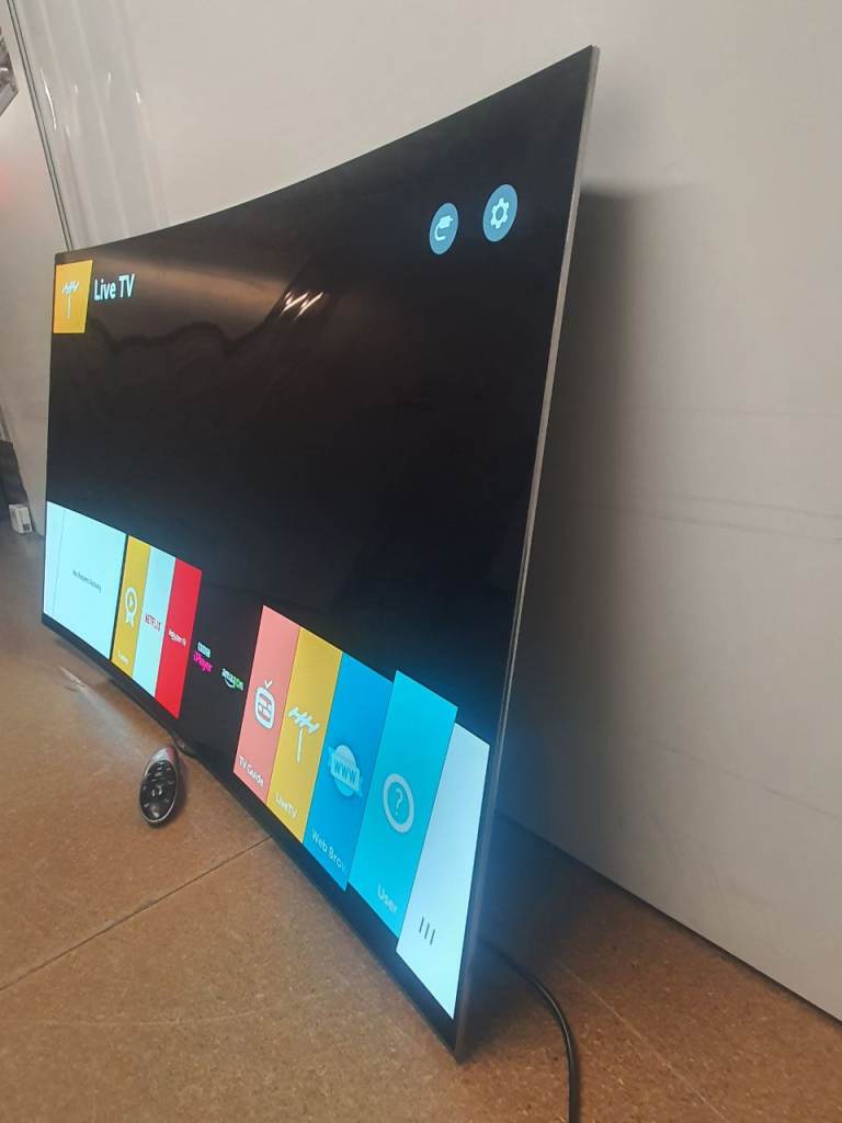 55" LG OLED CURVE 4K SMART ULTRA UHD LED WiFi TV with stand and remote, NO screen burn £310