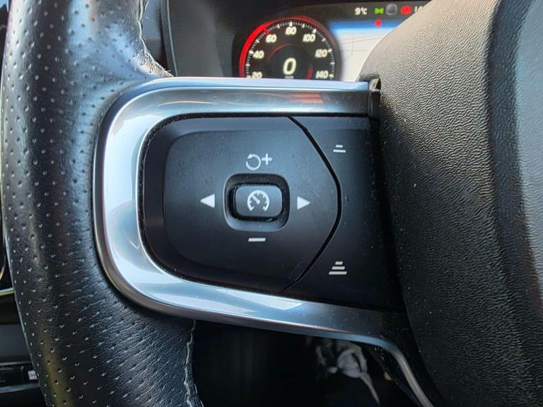 2020 Volvo XC40 1.5 T3 [163] R DESIGN 5dr Geartronic ESTATE PETROL Automatic