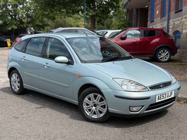 2003 Ford Focus Ghia 1.6 5dr Hatchback Green - 76k Mileage! MOT October 26.