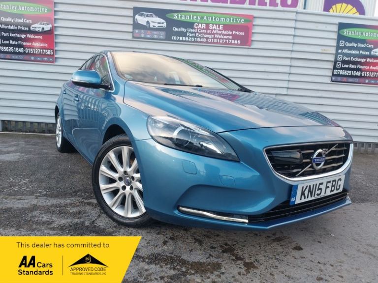 2015 Volvo V40 D2 SE LUX NAV HATCHBACK Diesel Manual