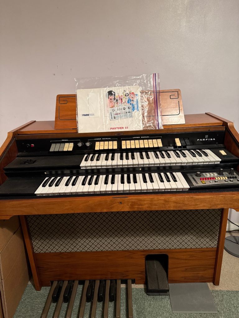 FARFISA   organs