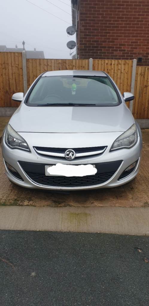 Vauxhall, ASTRA, Hatchback, 2013, Manual, 1956 (cc), 5 doors