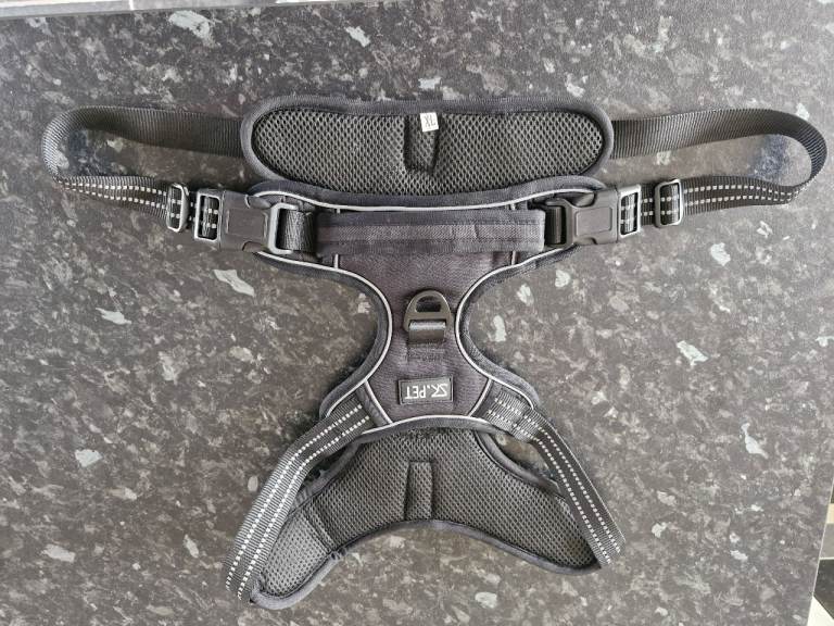 Dog harnesses 