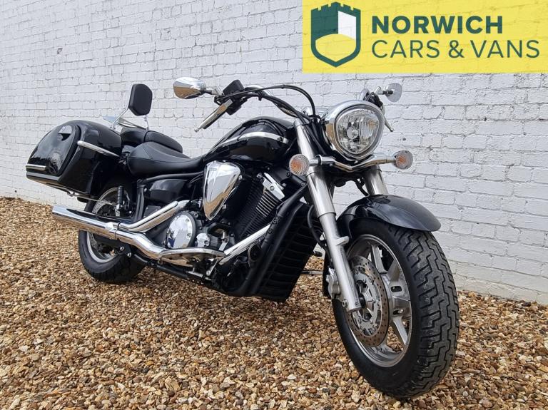 YAMAHA XVS1300 Midnight Star 2011