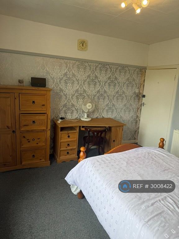 2 bedroom flat in South King St, Helensburgh, G84 (2 bed) (#3008422)