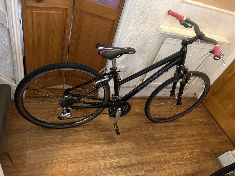 Daws Sonoram Ladies bike (16”, lots of adjustment) in excellent condition.