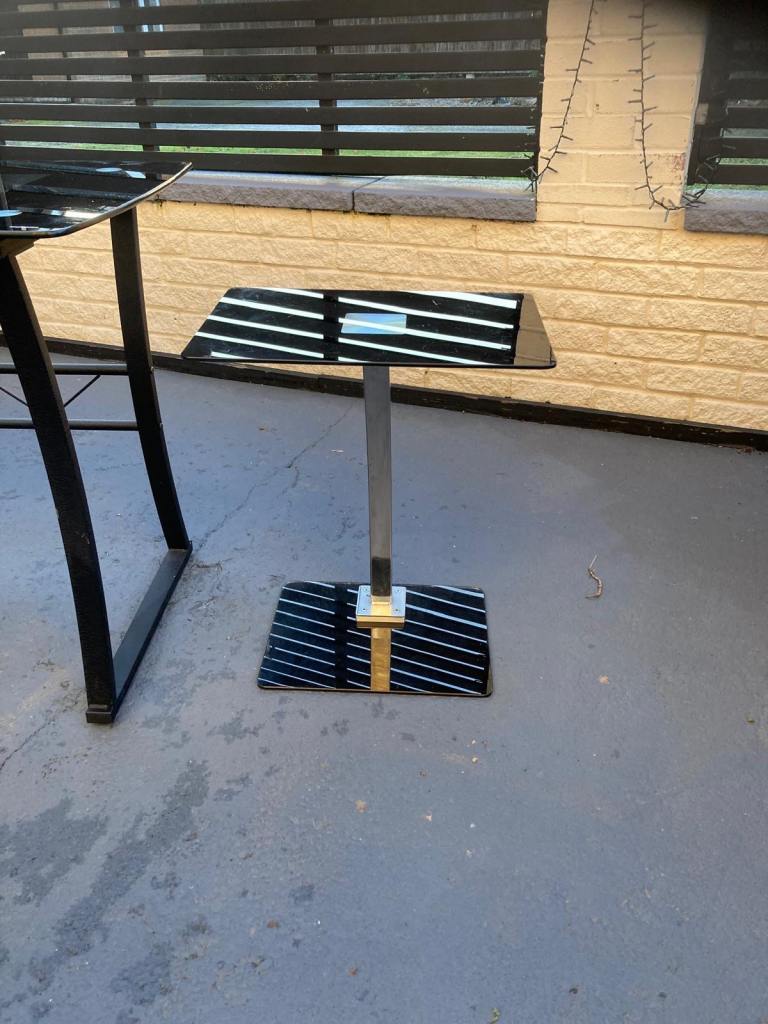 Laptop, printer or side table