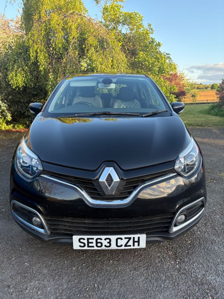 Renault, CAPTUR, Hatchback, 2014, Manual, 898 (cc), 5 doors