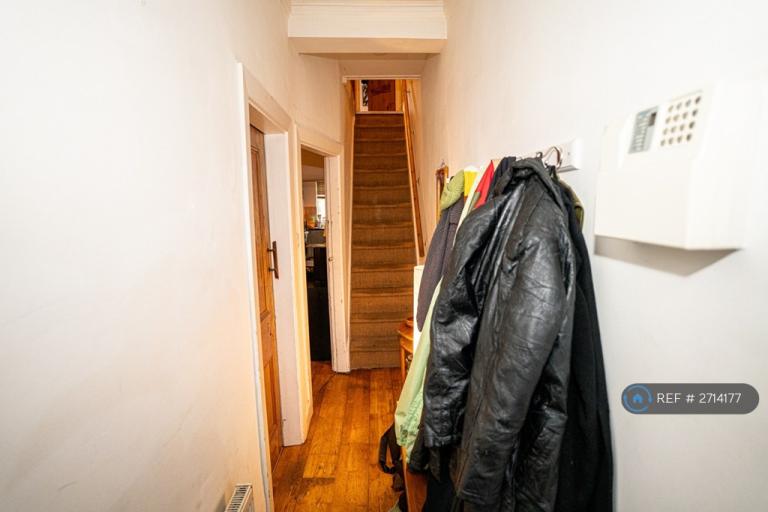 3 bedroom house in Pascal Street, Manchester, M19 (3 bed) (#2714177)