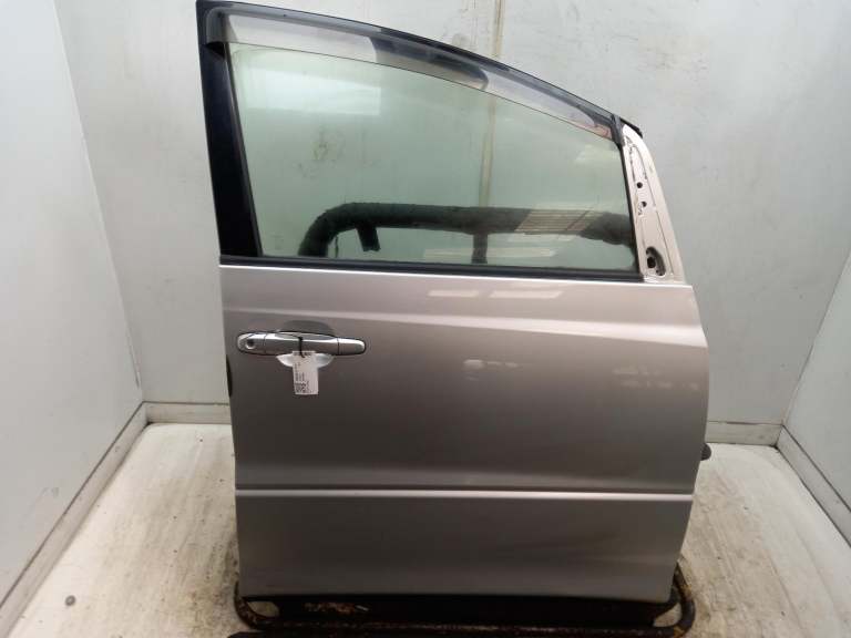 Toyota Estima Right Front Door O/S 2000-2006 Unknown Mpv