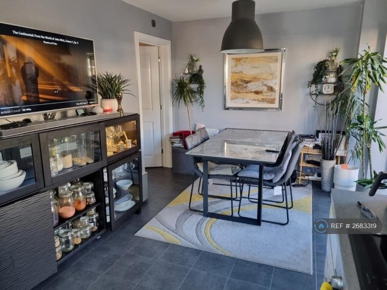 image for 3 bedroom house in Radcliffe Mews, Shortstown, Bedford, MK42 (3 bed) (#2683319)