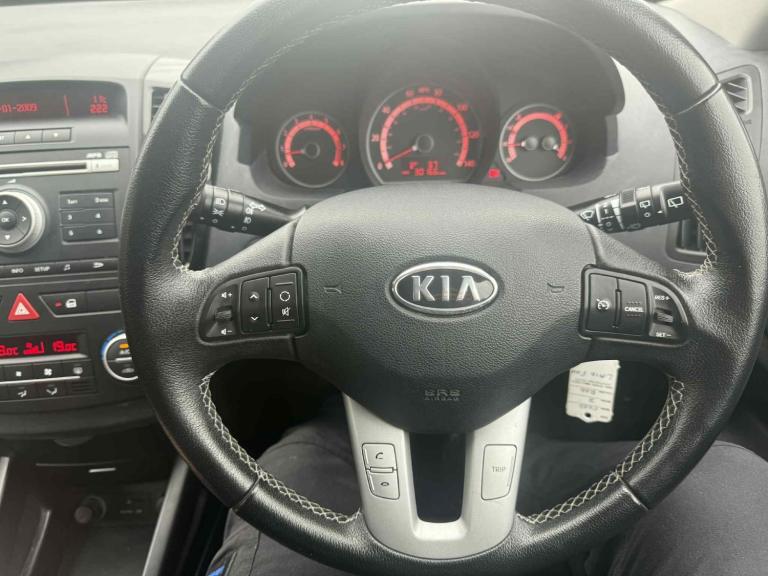 2010 Kia Ceed 1.6 3 5dr HATCHBACK Petrol Manual