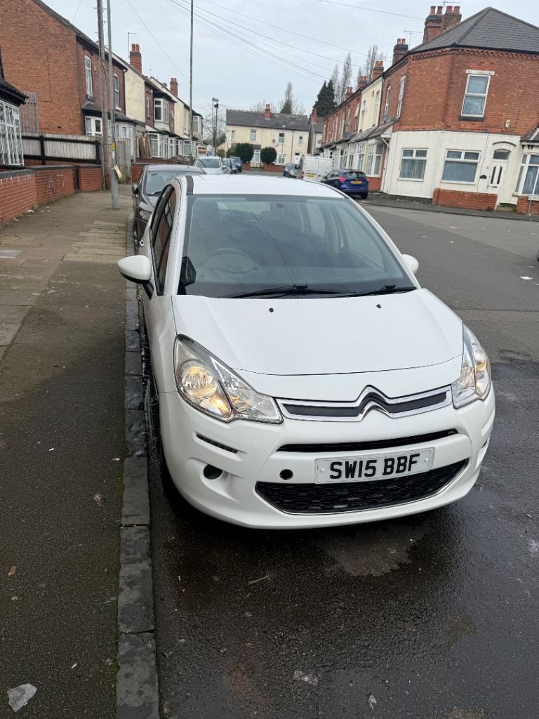 Citroen C3, 2015, 1.0 Petrol, manual, cheap to insur, tax and run around, ideal new driver, city car