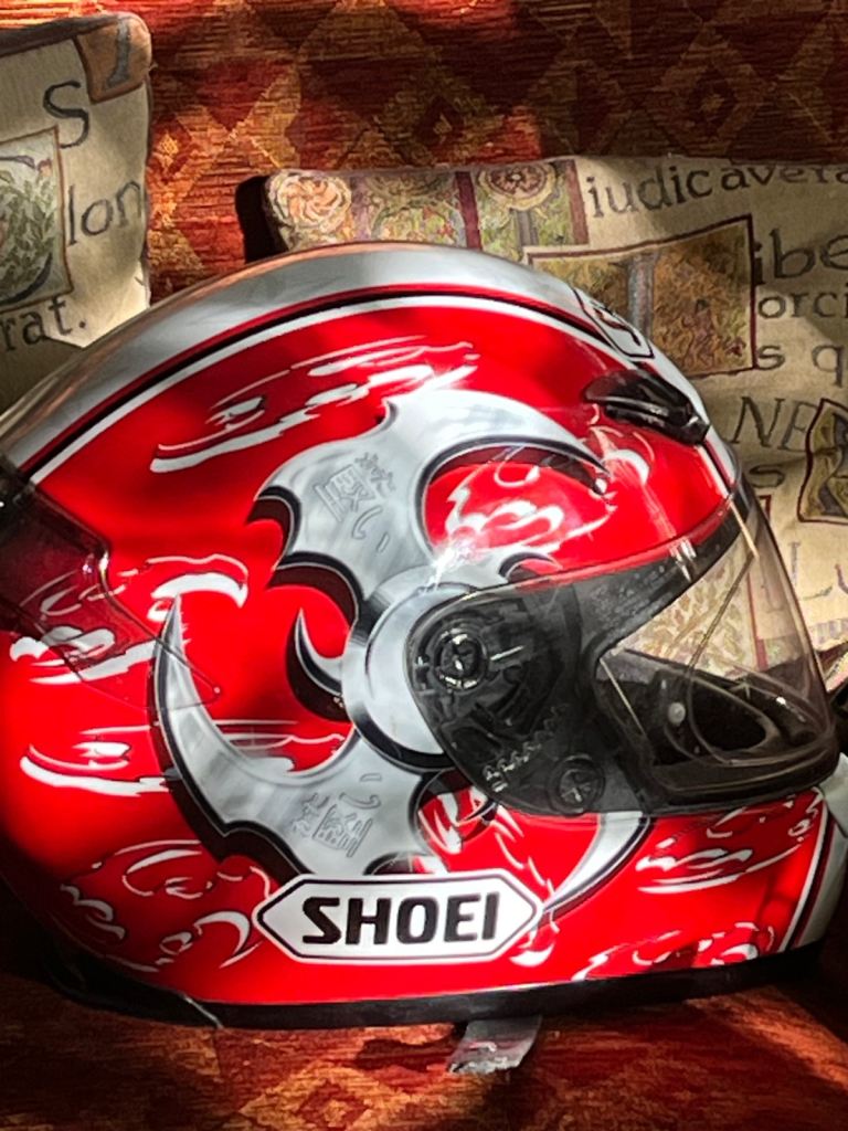 Shoei XR-1000 motorbike helmet.. 
