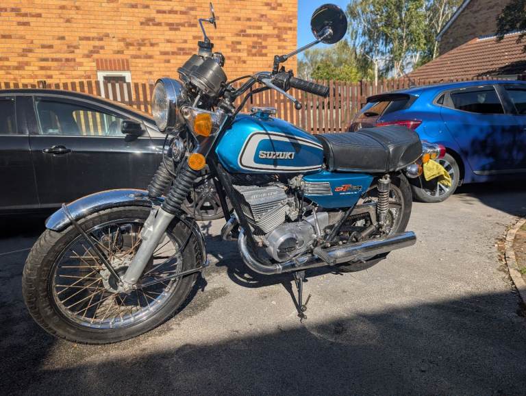 Suzuki GT 250