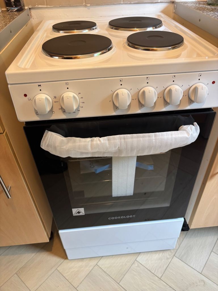 Electric cooker brand new