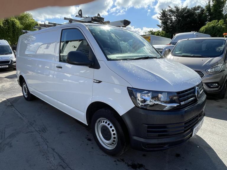 VOLKSWAGEN TRANSPORTER 2.0 TDI T32 BLUEMOTION STARTLINE LWB EURO 6 2018