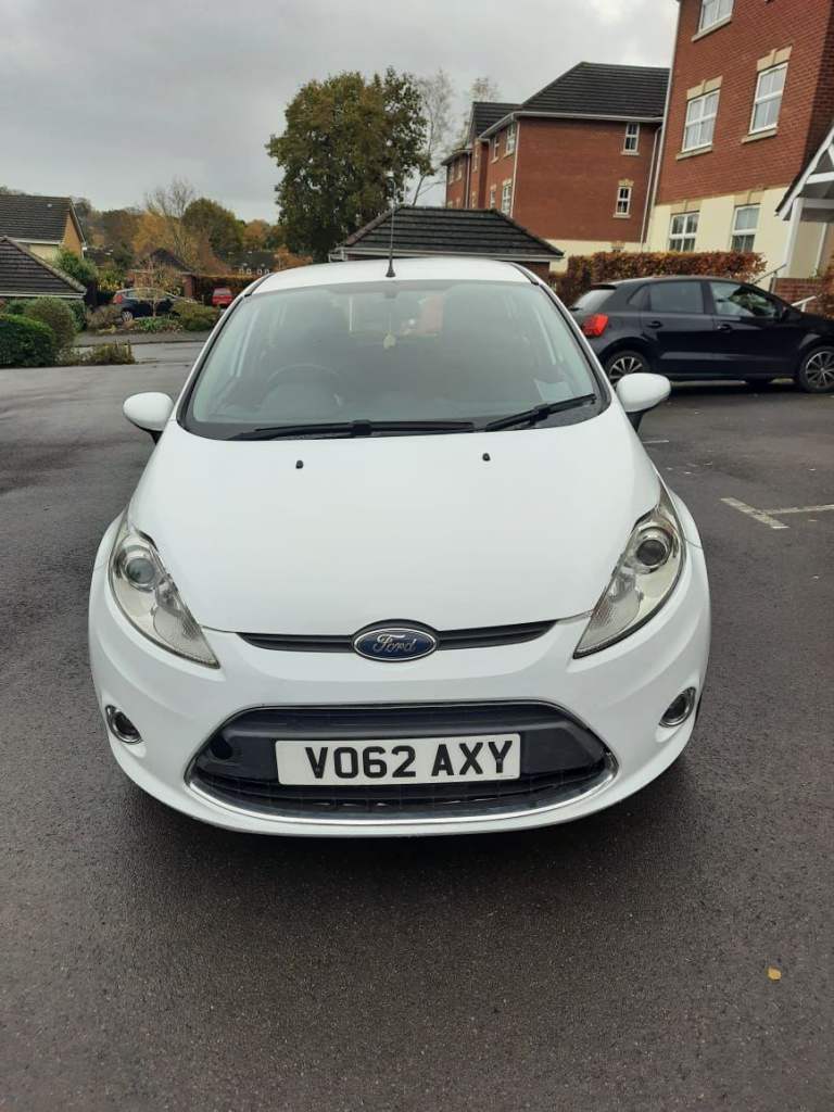 Ford, FIESTA, Hatchback, 2012, Manual, 1242 (cc), 5 doors