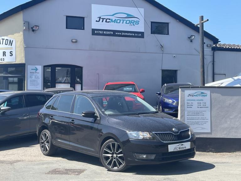 SKODA RAPID SPACEBACK 1.2 TSI 110 SE Sport Estate Man, petrol, black + Â