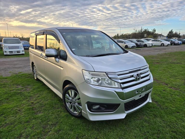 2014 Honda Stepwagon 2.0i-VTEC AUTO 8 SEATER MPV Petrol Automatic