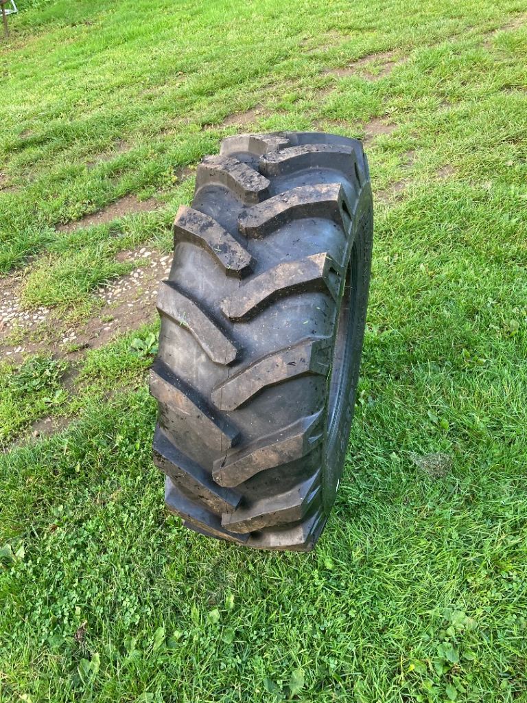 NEW !!!! Dumper/tractor tyre