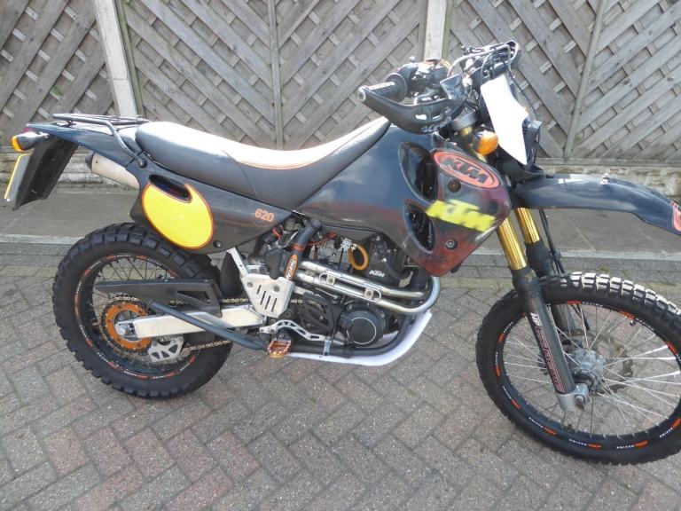 KTM 620 X REG GOLD FORKS L.E.D HEAD LIGHT CENTRE STAND KICK START SNAPPED