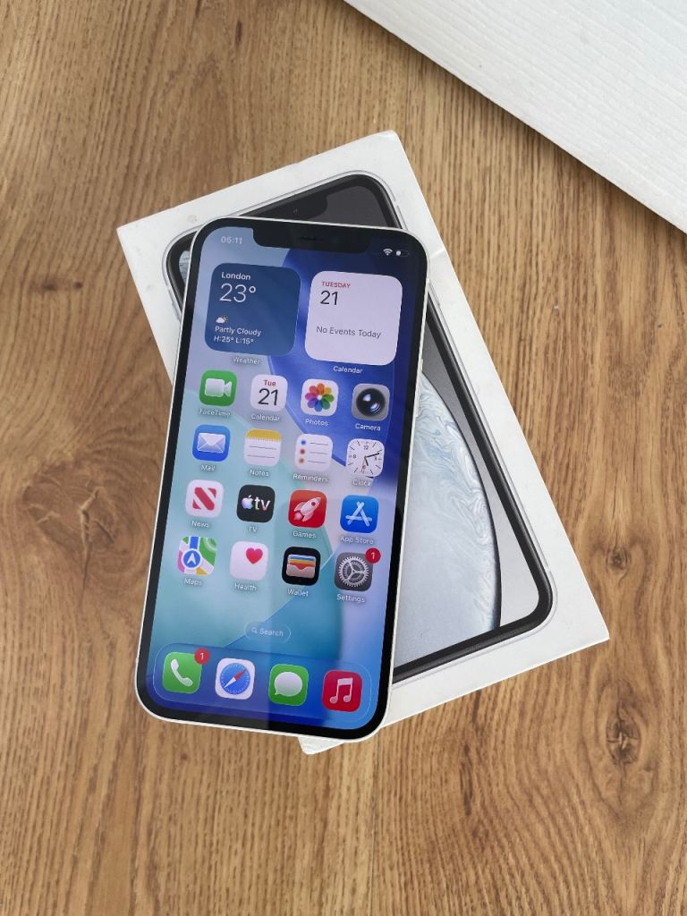 Apple iPhone 12