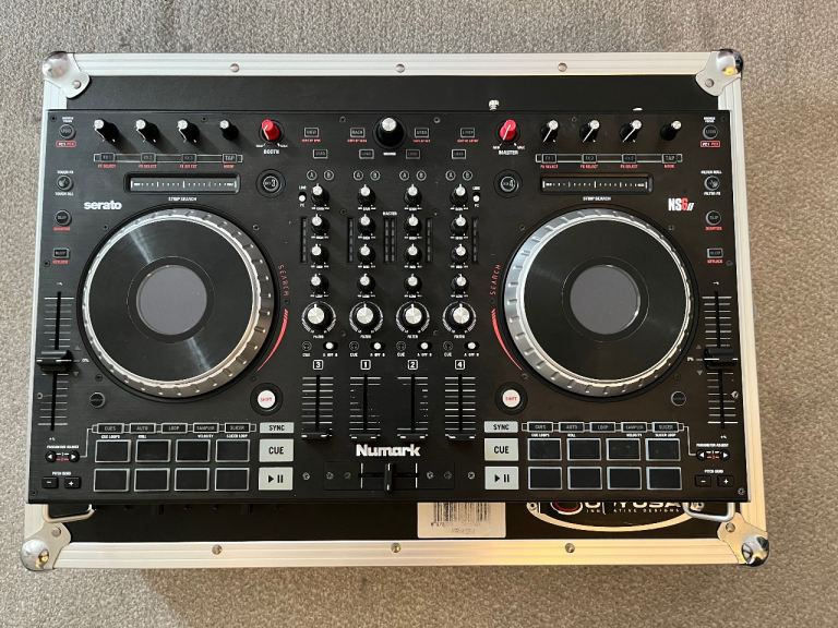 Numark NS6 II DJ Controller with Heavy Duty Flight Case
