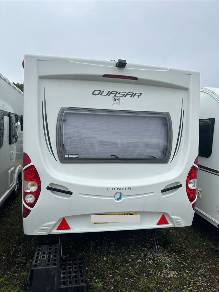 Lunar Quasar 556  6 Berth