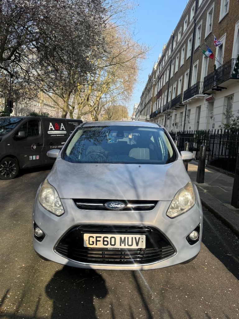 Ford Focus - Neat and clean in excellent condition 