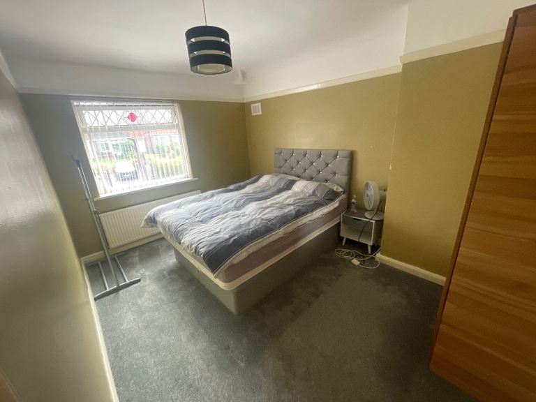 Room available in Acocks green Birmingham 