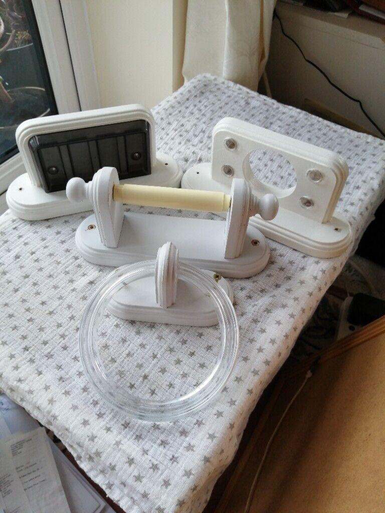 4 piece bathroom accessories 