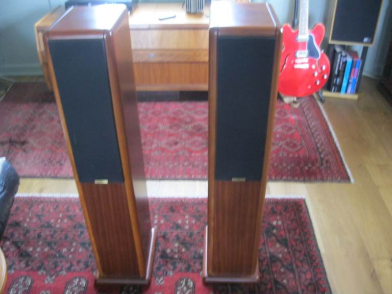 Opera Terza speakers