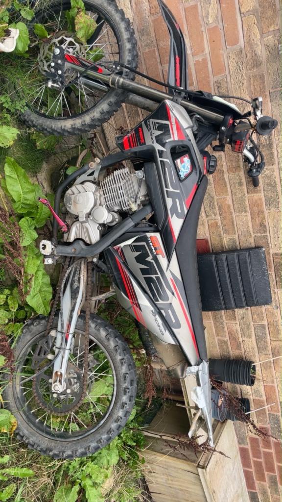 M2R 250cc Big wheel Pitt bike 
