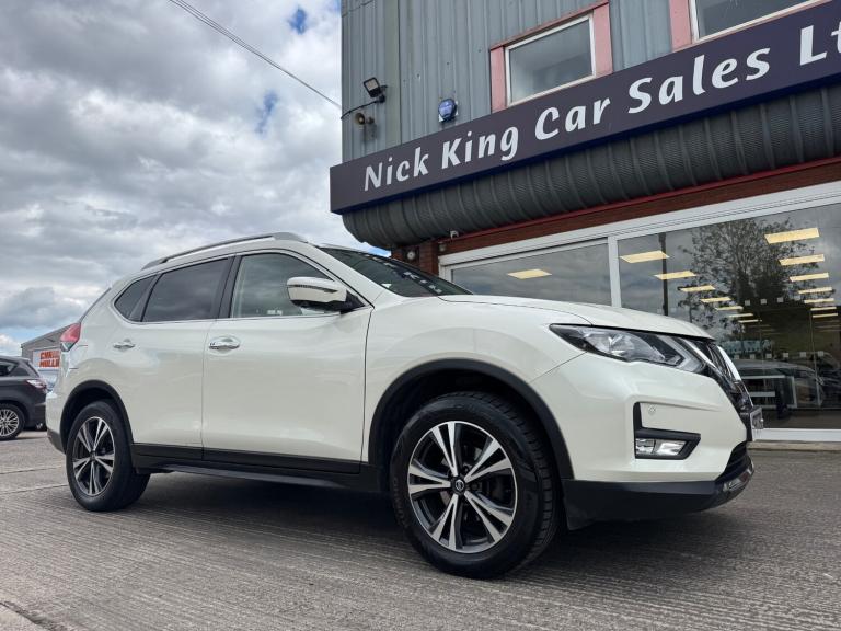 2017 Nissan X-Trail 1.6 dCi N-Connecta 5dr ++ PANROOF / NAV / CAMERA / ULEZ ++ ESTATE Diesel Manual